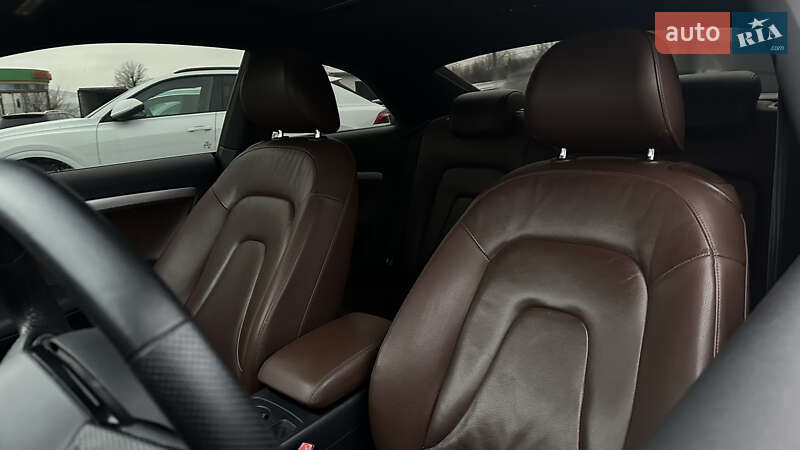 Купе Audi A5 2013 в Львові