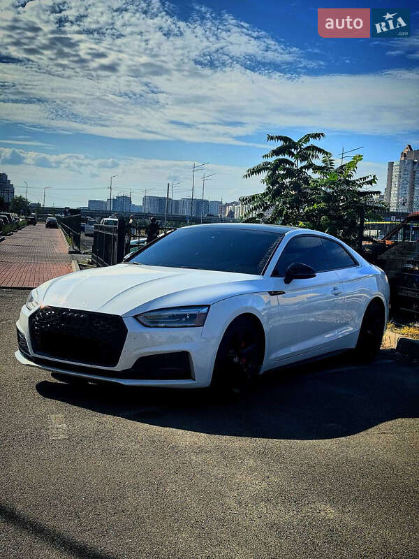 2017 Audi A5, VIN WAUSNAF55JA028016:plate — фото 1 (autoria)