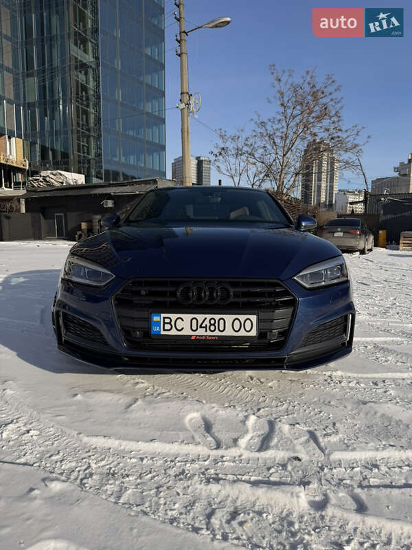 Купе Audi A5 2018 в Киеве
