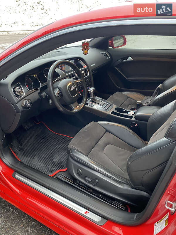 Купе Audi A5 2011 в Києві