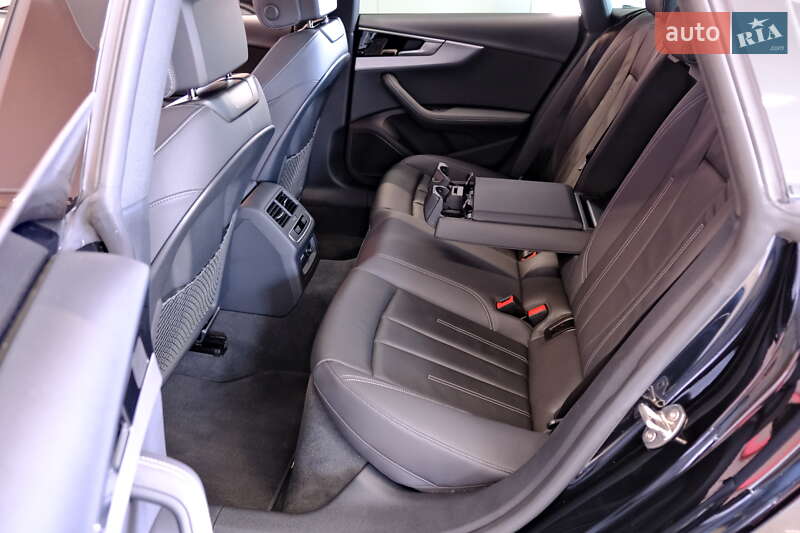 Лифтбек Audi A5 2022 в Одессе