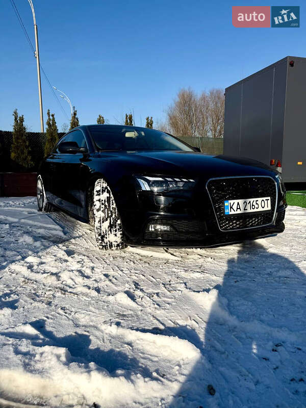 Купе Audi A5 2014 в Киеве