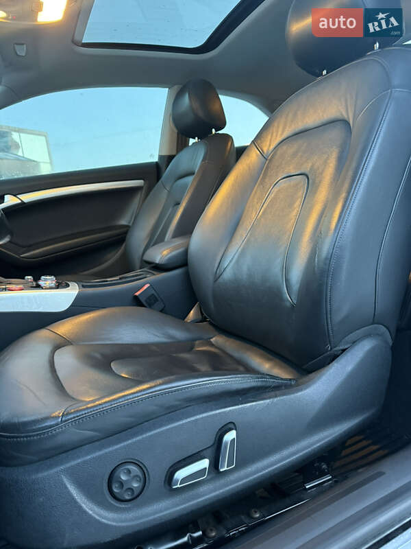 Купе Audi A5 2013 в Києві