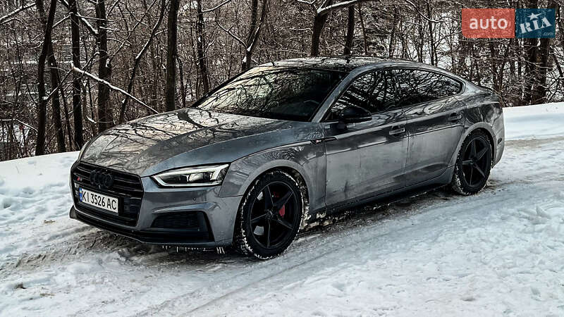 Купе Audi A5 2017 в Киеве