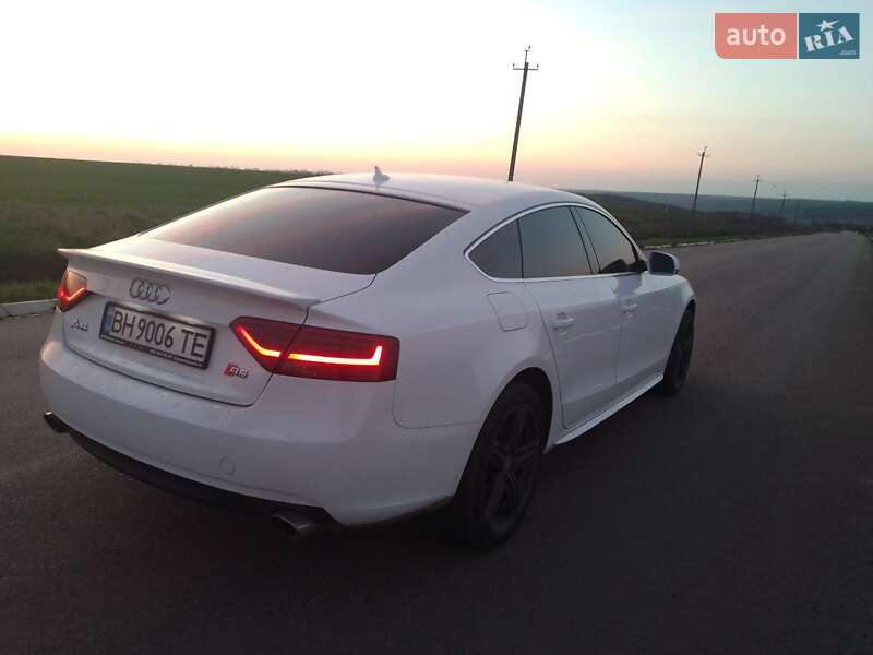 Купе Audi A5 2012 в Раздельной
