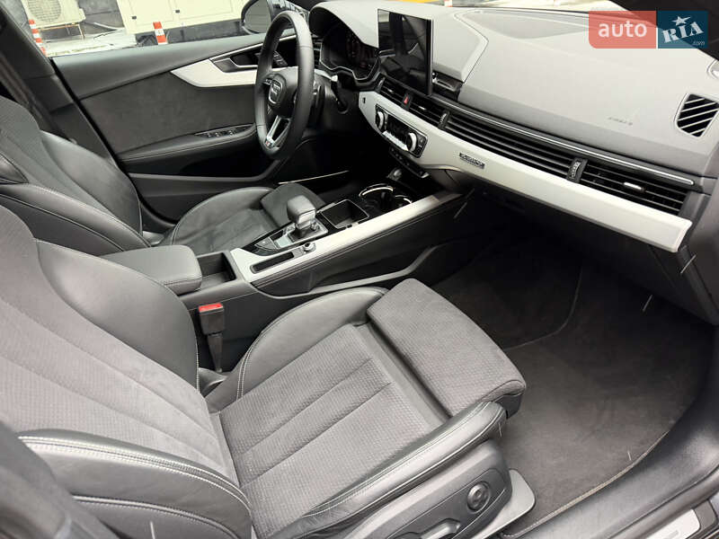 Лифтбек Audi A5 2023 в Киеве