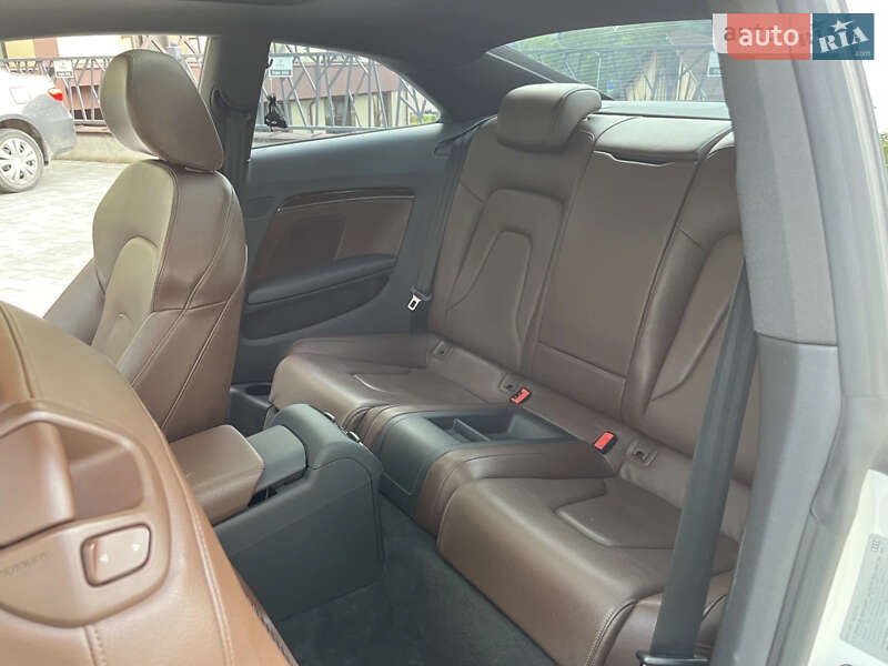 Купе Audi A5 2012 в Львове