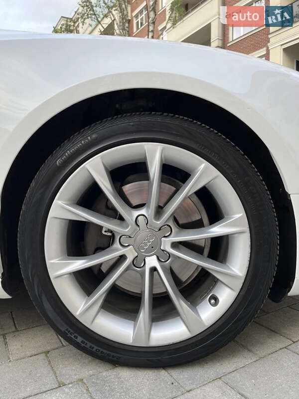 Купе Audi A5 2012 в Львове