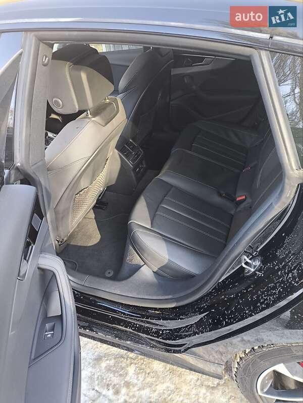 Лифтбек Audi A5 2023 в Киеве