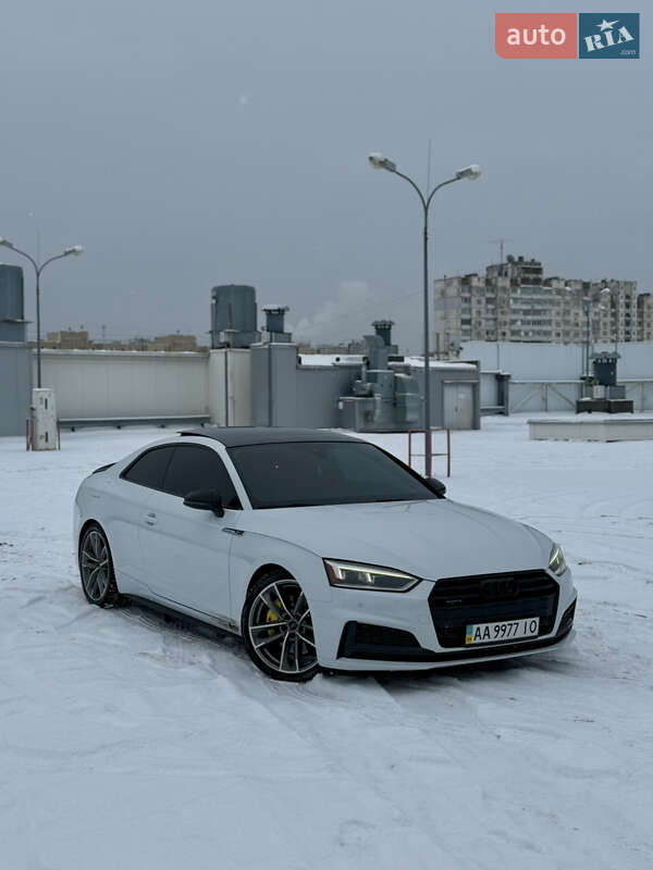 Купе Audi A5 2019 в Киеве