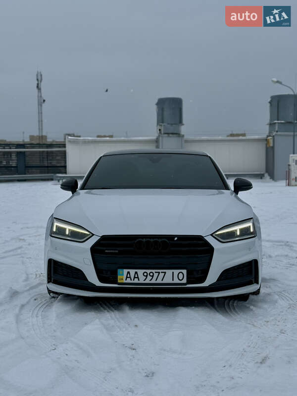 Купе Audi A5 2019 в Киеве