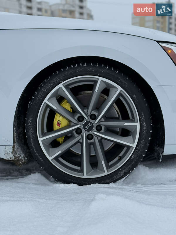 Купе Audi A5 2019 в Киеве