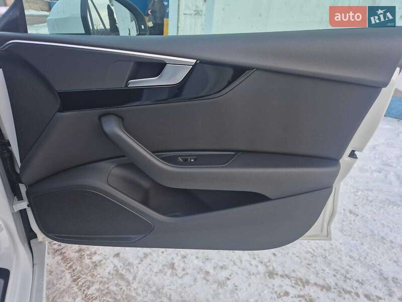 Купе Audi A5 2018 в Києві