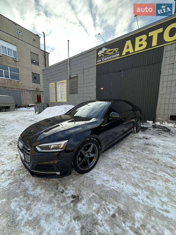 Купе Audi A5 2018 в Киеве