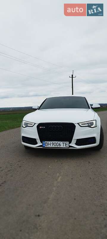 Купе Audi A5 2012 в Раздельной