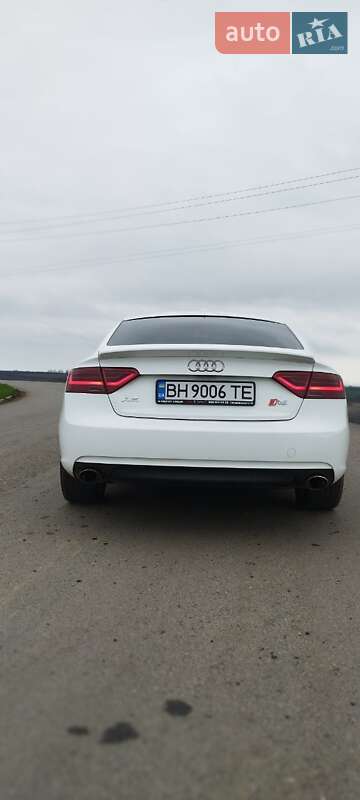 Купе Audi A5 2012 в Раздельной