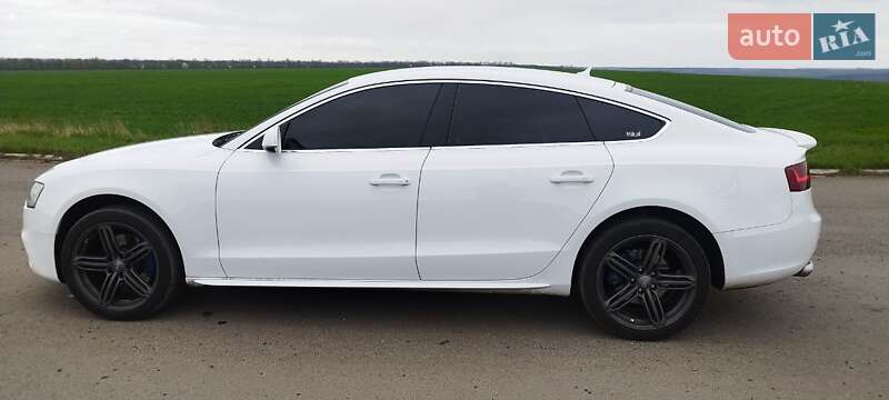 Купе Audi A5 2012 в Раздельной