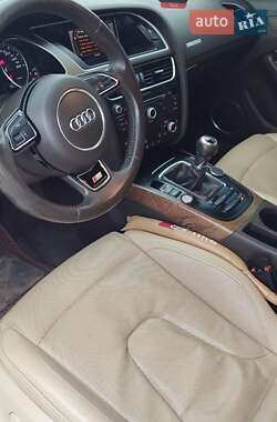Купе Audi A5 2012 в Раздельной