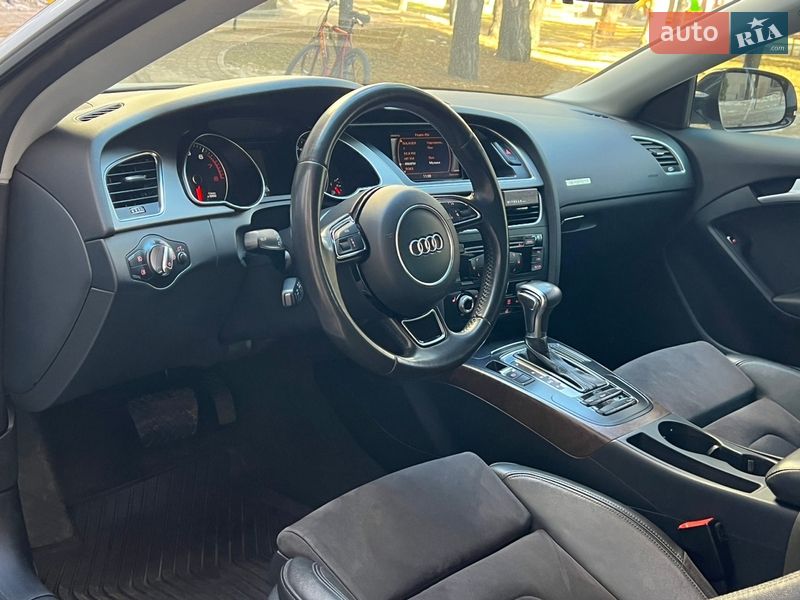Купе Audi A5 2013 в Киеве