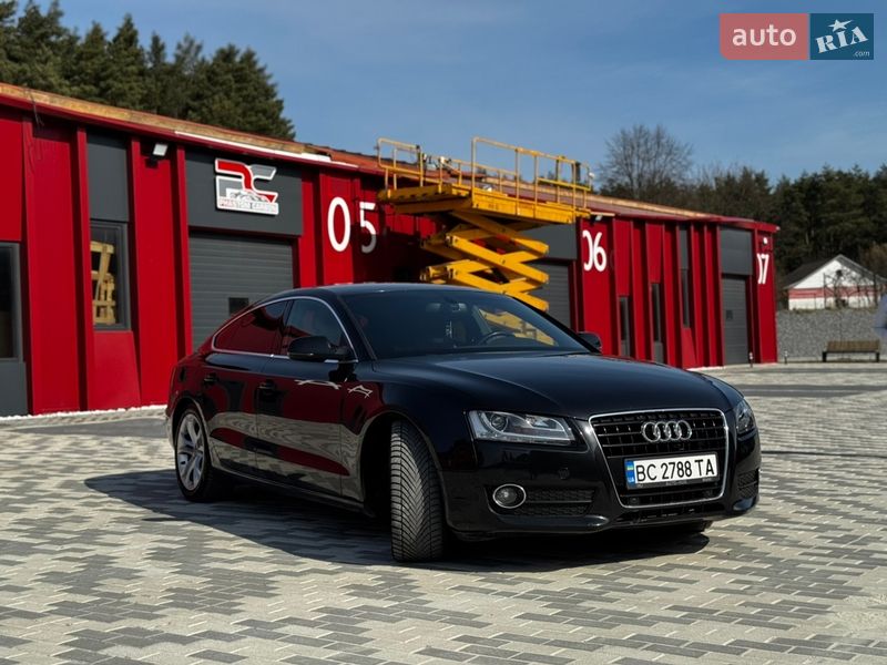 Купе Audi A5 2010 в Львове