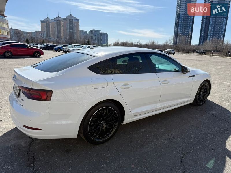 Купе Audi A5 2019 в Киеве
