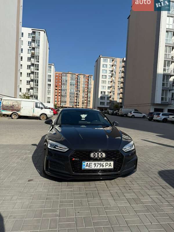 Купе Audi A5 2018 в Днепре