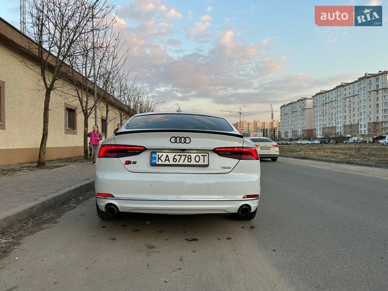 Купе Audi A5 2017 в Киеве