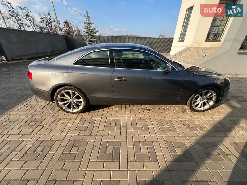 Купе Audi A5 2013 в Киеве