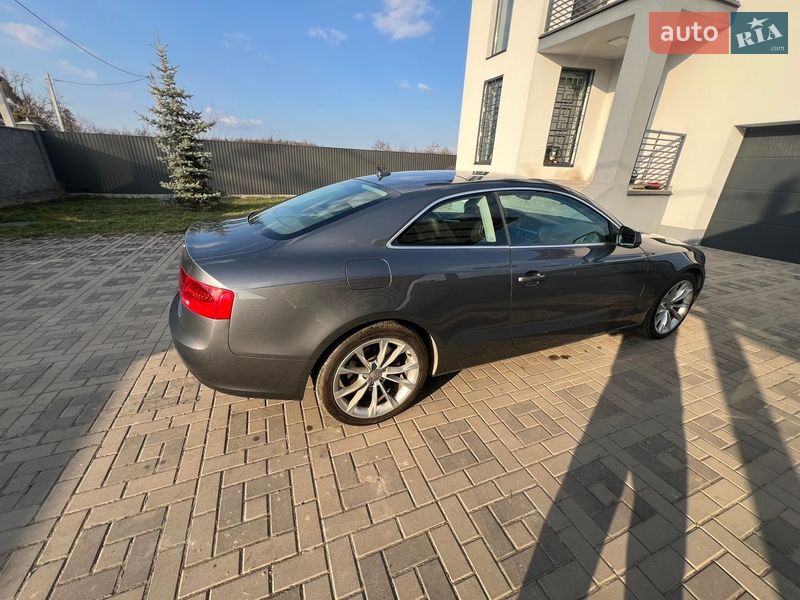 Купе Audi A5 2013 в Киеве