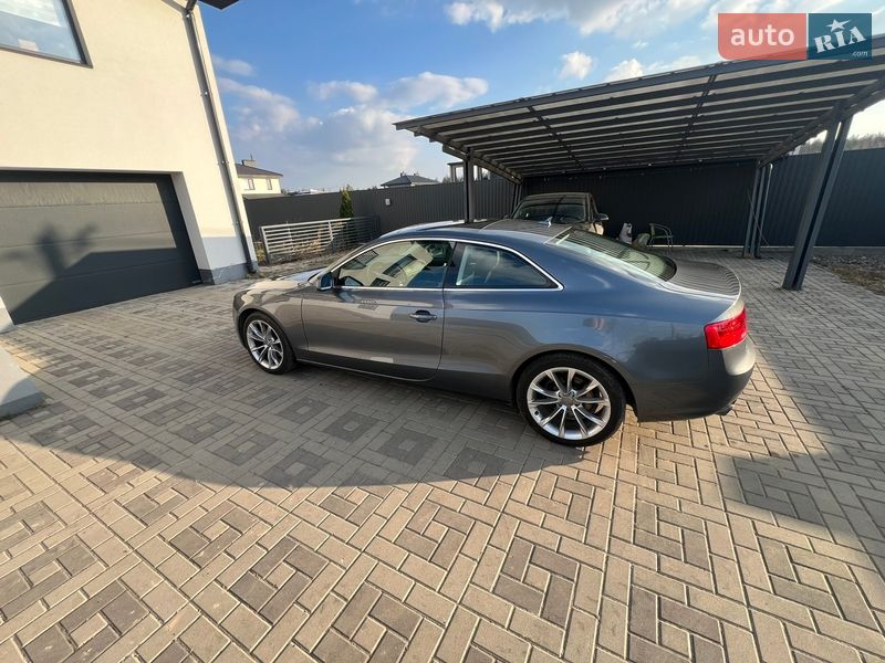Купе Audi A5 2013 в Киеве