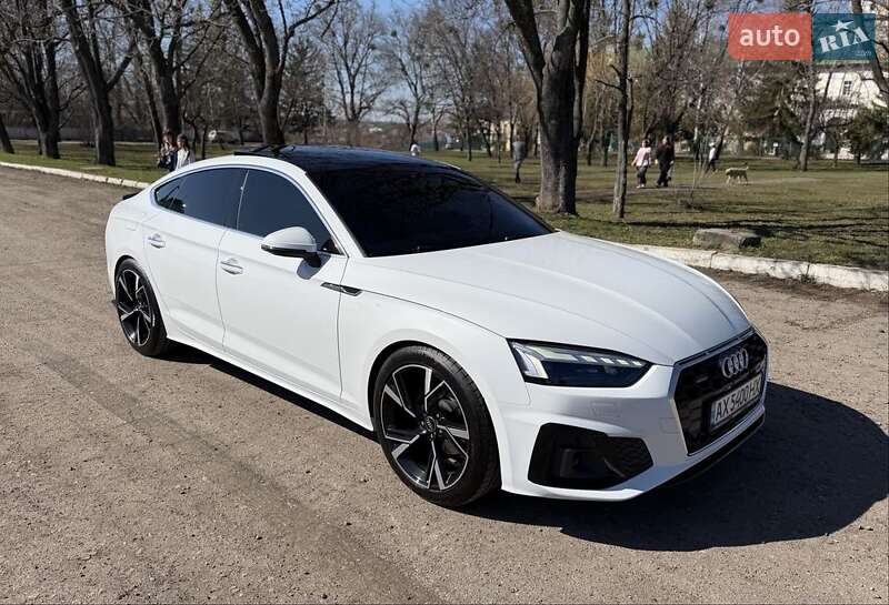 2022 Audi A5, VIN WAUCBCF58NA019969:plate — фото 1 (autoria)