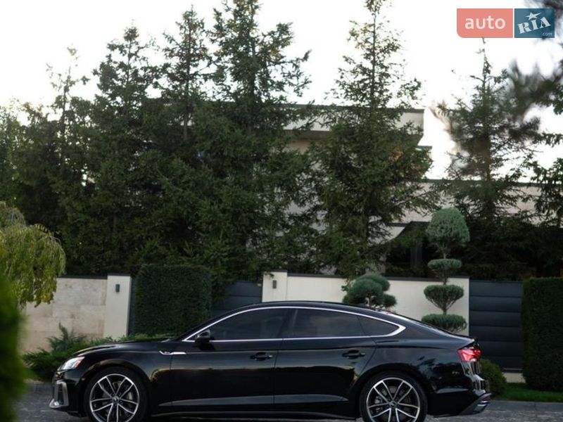 Лифтбек Audi A5 2022 в Львове