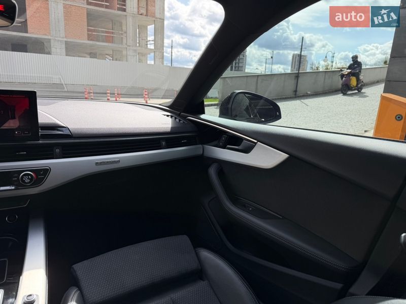 Лифтбек Audi A5 2023 в Киеве