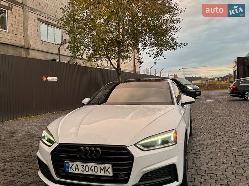 Купе Audi A5 2018 в Киеве