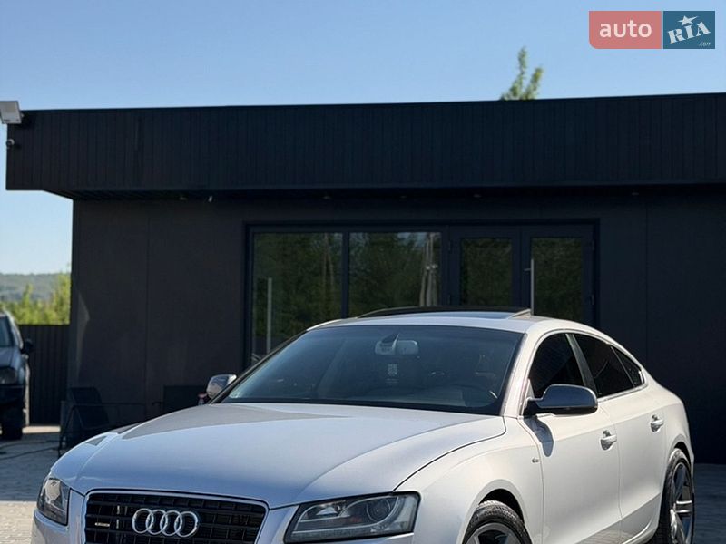 Купе Audi A5 2009 в Черновцах