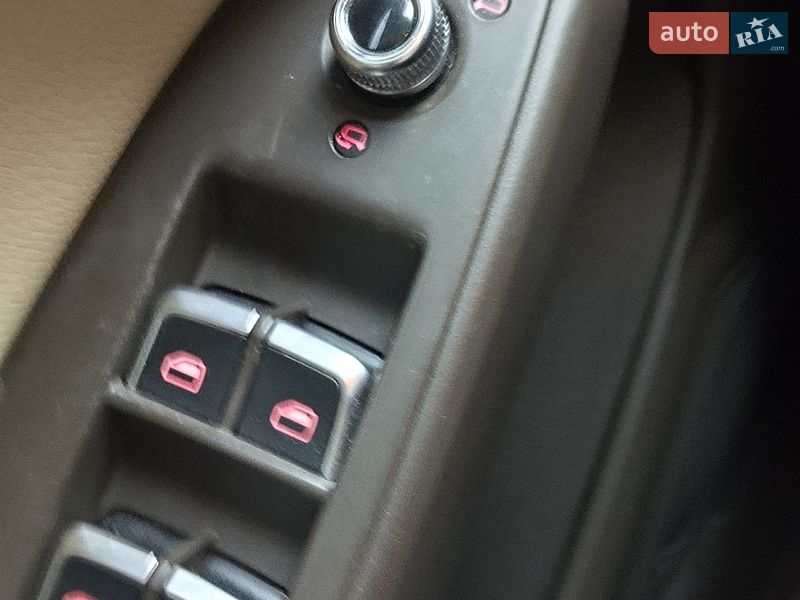 Купе Audi A5 2012 в Раздельной