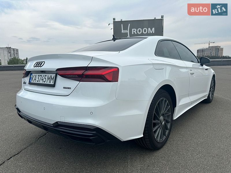 Купе Audi A5 2022 в Києві