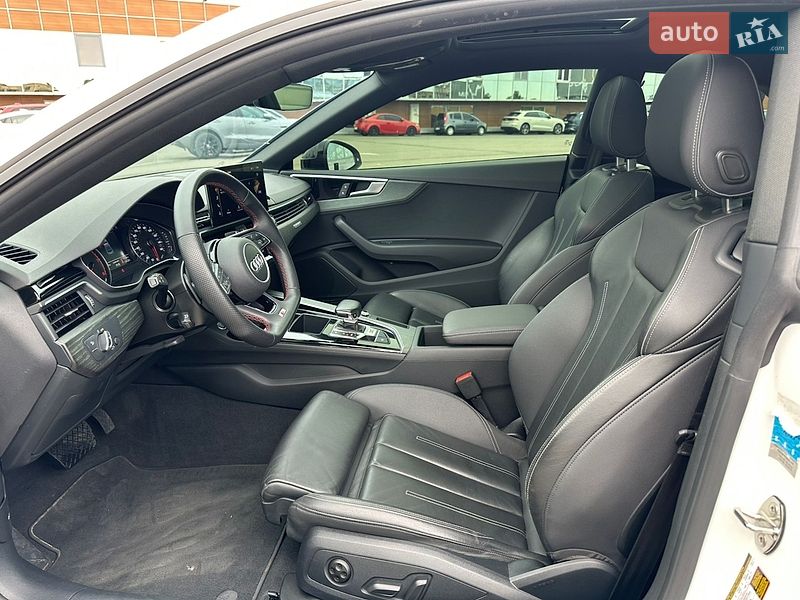 Купе Audi A5 2022 в Києві