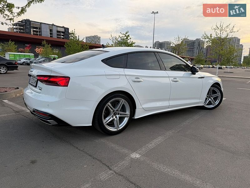 Лифтбек Audi A5 2022 в Киеве