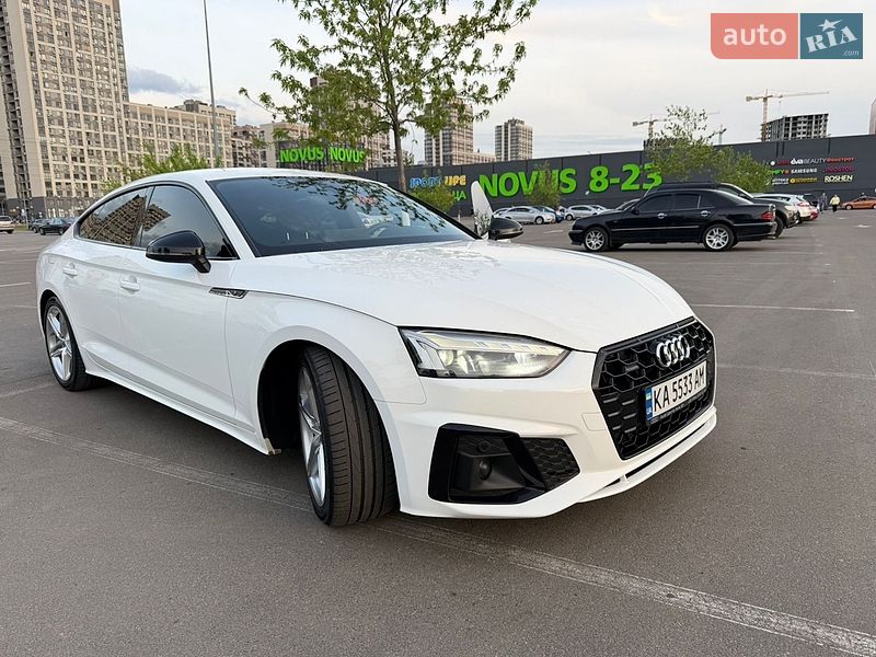 Лифтбек Audi A5 2022 в Киеве