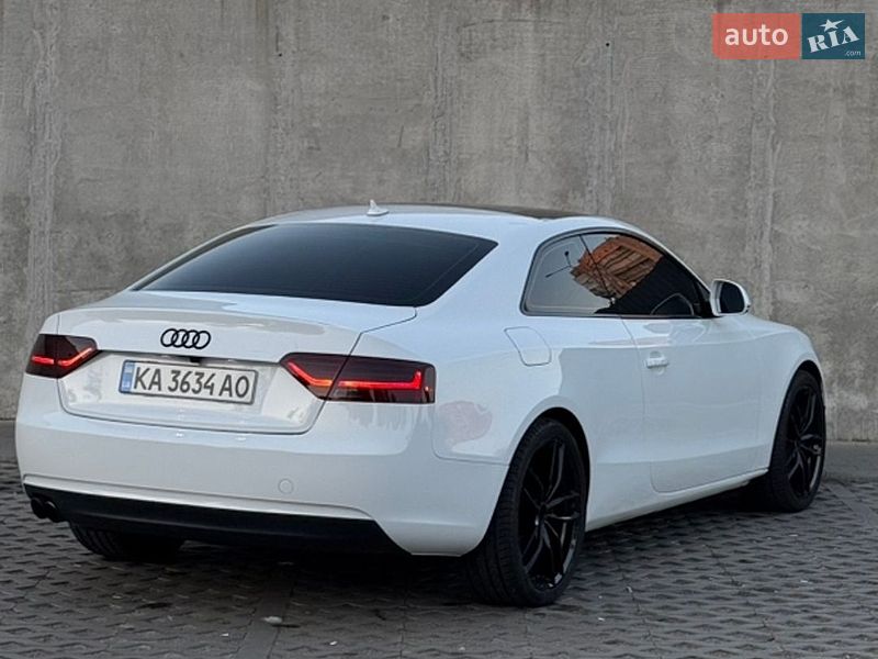 Купе Audi A5 2013 в Києві