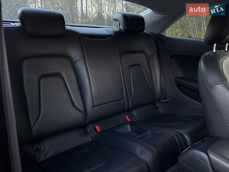 Купе Audi A5 2012 в Києві