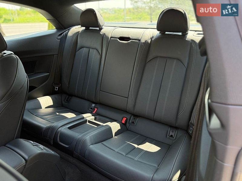 Купе Audi A5 2022 в Львове