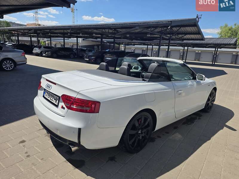 Кабриолет Audi A5 2012 в Житомире