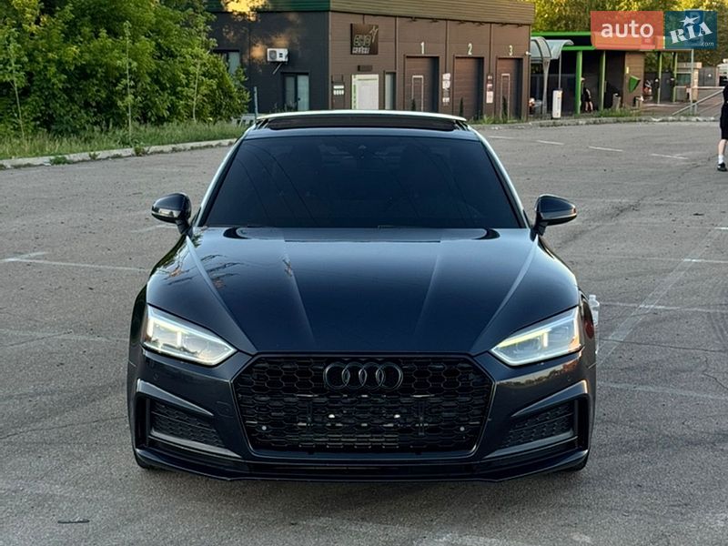 Купе Audi A5 2017 в Киеве