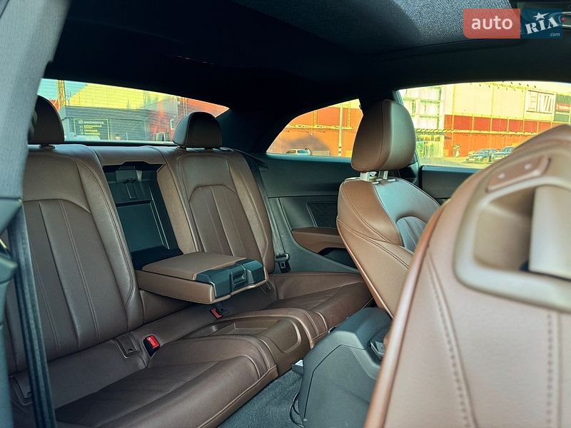 Купе Audi A5 2017 в Киеве