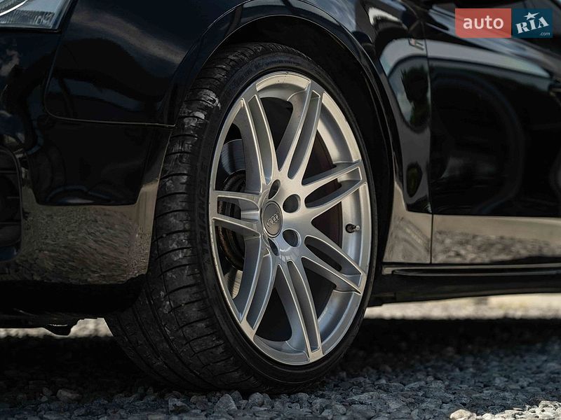 Купе Audi A5 2011 в Черновцах