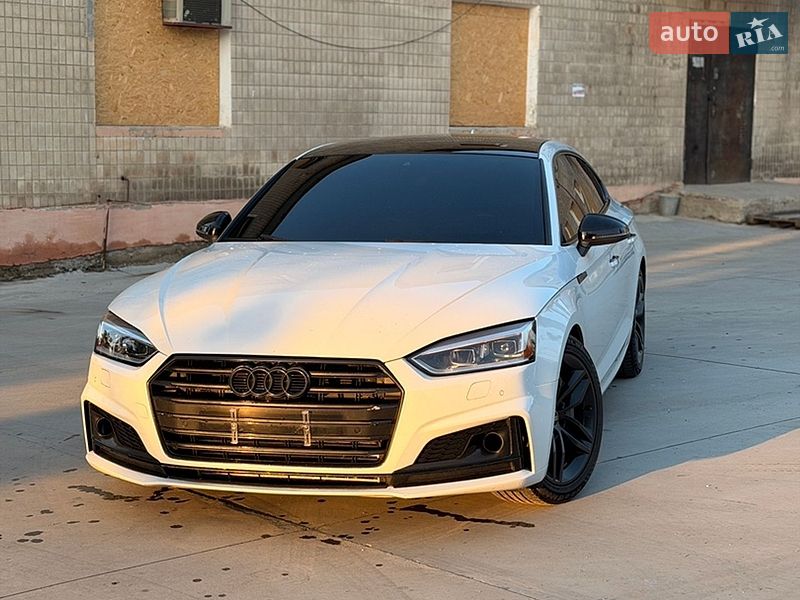 2019 Audi A5, VIN WAUANCF59KA085697:plate — zdjęcie 1 (autoria)