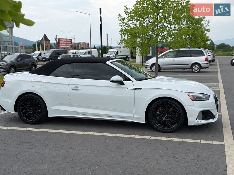 Кабриолет Audi A5 2022 в Ужгороде