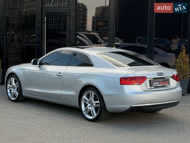 Купе Audi A5 2012 в Києві